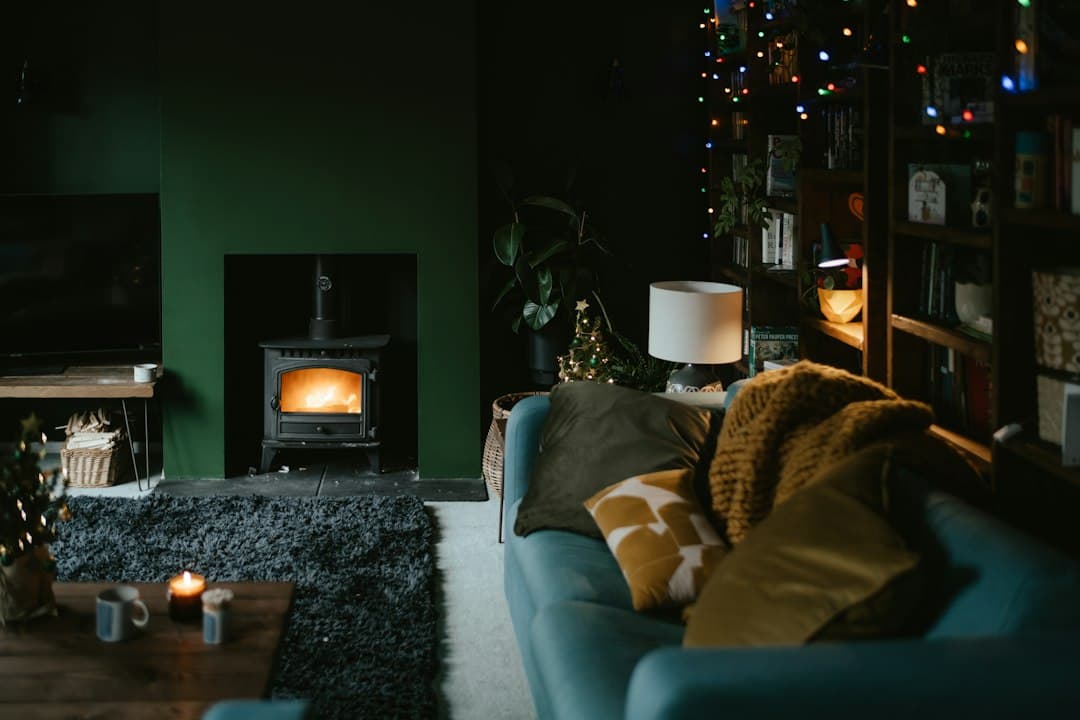 A cozy living room with a sofa and a lamp in the evening, for Moly IPTV's guide to IPTV in the USA